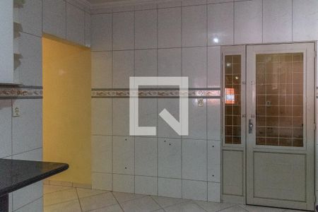 Casa à venda com 250m², 5 quartos e 8 vagas Casa à venda com 250m², 5 quartos e 8 vagasCozinha