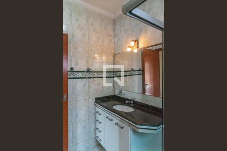 Casa à venda com 250m², 5 quartos e 8 vagas Casa à venda com 250m², 5 quartos e 8 vagasBanheiro Social
