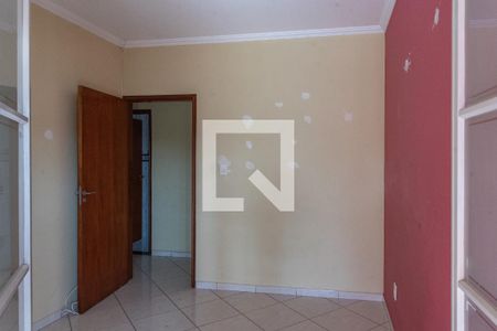 Casa à venda com 250m², 5 quartos e 8 vagas Casa à venda com 250m², 5 quartos e 8 vagasQuarto 1