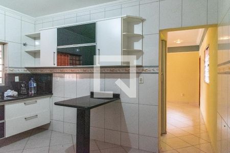 Casa à venda com 250m², 5 quartos e 8 vagas Casa à venda com 250m², 5 quartos e 8 vagasCozinha