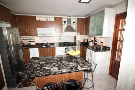 Casa à venda com 276m², 4 quartos e 3 vagasCozinha