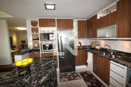 Casa à venda com 276m², 4 quartos e 3 vagasCozinha