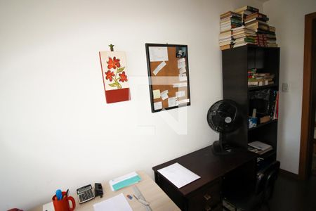 Casa à venda com 276m², 4 quartos e 3 vagasEscritório