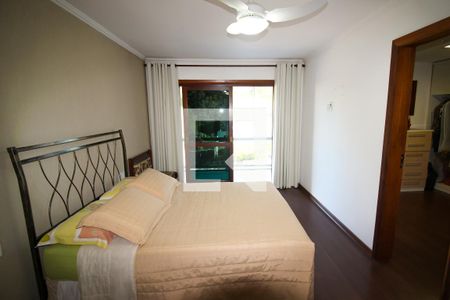 Casa à venda com 276m², 4 quartos e 3 vagasSuíte 2