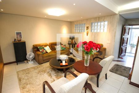 Sala de Estar de casa à venda com 4 quartos, 276m² em Jardim Itu Sabará, Porto Alegre