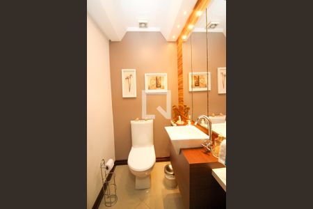 Casa à venda com 276m², 4 quartos e 3 vagasLavabo