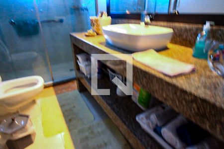 Casa à venda com 276m², 4 quartos e 3 vagasBanheiro Social