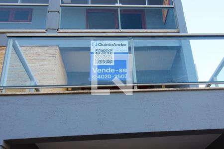 Casa à venda com 276m², 4 quartos e 3 vagasFachada