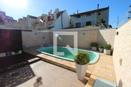 Casa à venda com 276m², 4 quartos e 3 vagasPiscina
