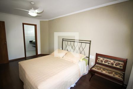 Casa à venda com 276m², 4 quartos e 3 vagasSuíte 2