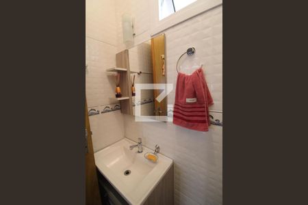 Casa de condomínio à venda com 74m², 2 quartos e 2 vagasBanheiro