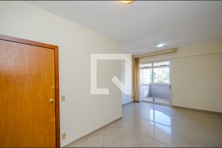 Sala de apartamento à venda com 3 quartos, 110m² em Belvedere, Belo Horizonte