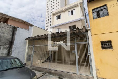 Casa para alugar com 36m², 1 quarto e sem vaga Casa para alugar com 36m², 1 quarto e sem vagaFachada