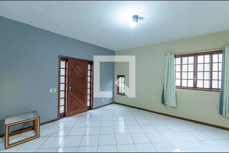 Sala de casa de condomínio para alugar com 1 quarto, 120m² em Itaipu, Niterói