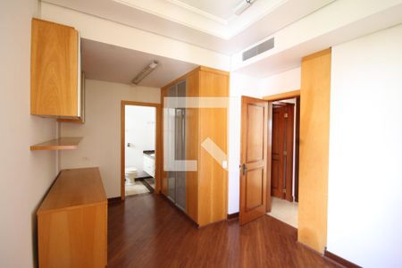 Apartamento à venda com 478m², 3 quartos e 4 vagasSuíte 3 2 Andar