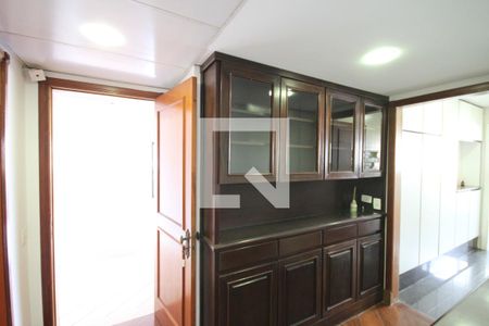 Apartamento à venda com 478m², 3 quartos e 4 vagasCorredor