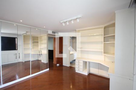 Apartamento à venda com 478m², 3 quartos e 4 vagasSuíte 1