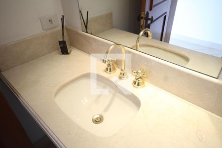 Apartamento à venda com 478m², 3 quartos e 4 vagasBanheiro