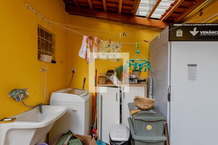Casa de condomínio para alugar com 100m², 2 quartos e 1 vagaÁrea de Serviço