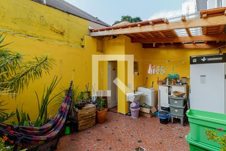 Casa de condomínio para alugar com 100m², 2 quartos e 1 vagaÁrea de Serviço