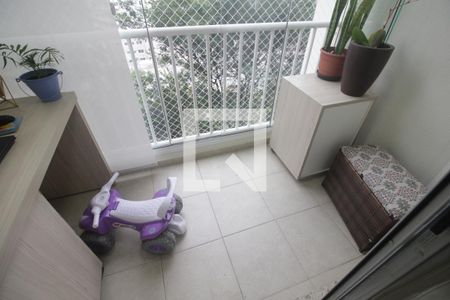 Varanda de apartamento para alugar com 2 quartos, 57m² em Parque Reboucas, São Paulo