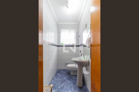Lavabo de casa para alugar com 3 quartos, 190m² em Jardim Santa Helena, São Paulo