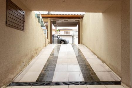 Casa à venda com 215m², 3 quartos e 6 vagas Casa à venda com 215m², 3 quartos e 6 vagasGaragem
