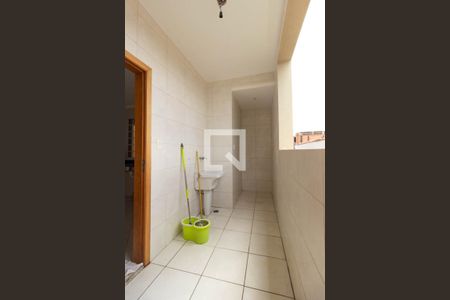 Casa à venda com 215m², 3 quartos e 6 vagas Casa à venda com 215m², 3 quartos e 6 vagasÁrea de serviço