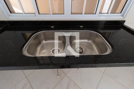 Casa à venda com 215m², 3 quartos e 6 vagas Casa à venda com 215m², 3 quartos e 6 vagasCozinha