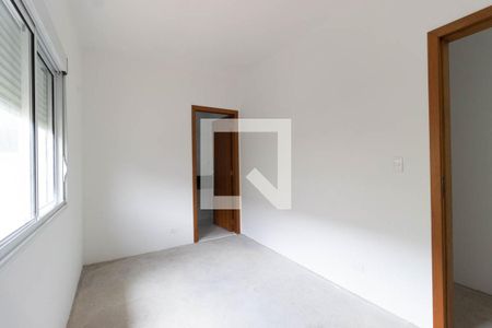 Casa à venda com 215m², 3 quartos e 6 vagas Casa à venda com 215m², 3 quartos e 6 vagasSuíte 2