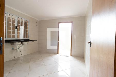 Casa à venda com 215m², 3 quartos e 6 vagas Casa à venda com 215m², 3 quartos e 6 vagasCozinha