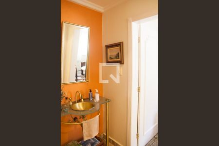 Casa à venda com 328m², 4 quartos e 4 vagasLavabo