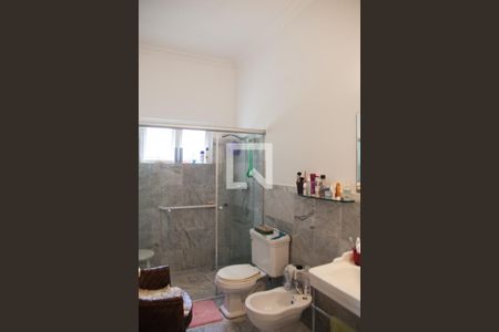 Casa à venda com 328m², 4 quartos e 4 vagasBanheiro da Suíte 3