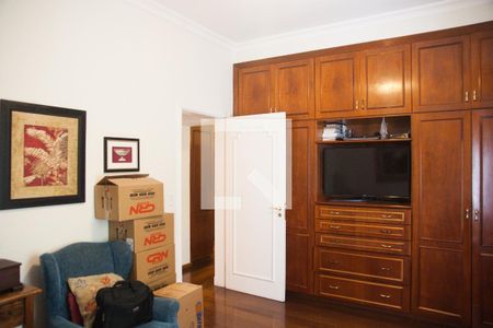 Casa à venda com 328m², 4 quartos e 4 vagasQuarto 1 - Suíte