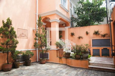 Casa à venda com 328m², 4 quartos e 4 vagasÁrea Externa