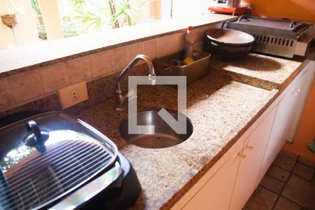 Casa à venda com 328m², 4 quartos e 4 vagasÁrea Externa