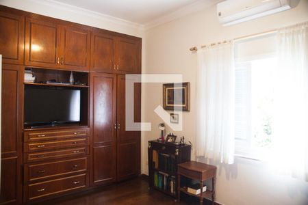 Casa à venda com 328m², 4 quartos e 4 vagasQuarto 1 - Suíte