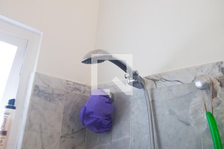 Casa à venda com 328m², 4 quartos e 4 vagasDucha