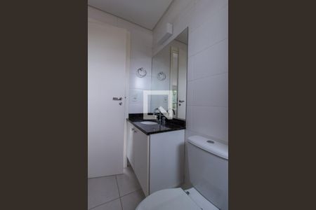 Banheiro de apartamento à venda com 1 quarto, 35m² em Prado Velho, Curitiba