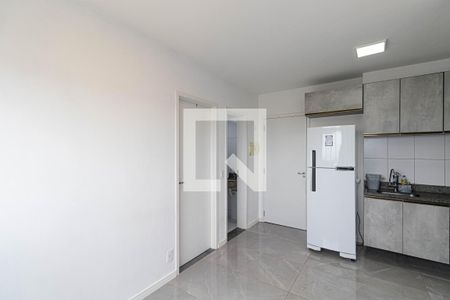 Sala/Cozinha de apartamento à venda com 2 quartos, 33m² em Vila Pierina, São Paulo