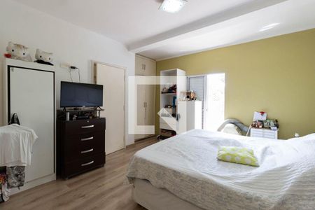 Casa à venda com 480m², 3 quartos e 4 vagas Casa à venda com 480m², 3 quartos e 4 vagasSuíte