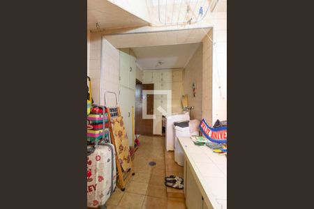 Casa à venda com 480m², 3 quartos e 4 vagas Casa à venda com 480m², 3 quartos e 4 vagasÁrea de serviço