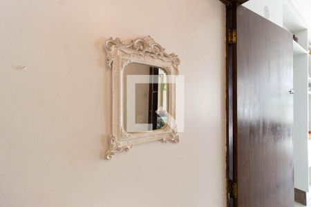 Casa à venda com 480m², 3 quartos e 4 vagas Casa à venda com 480m², 3 quartos e 4 vagasLavabo 2