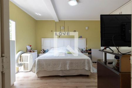 Casa à venda com 480m², 3 quartos e 4 vagas Casa à venda com 480m², 3 quartos e 4 vagasSuíte