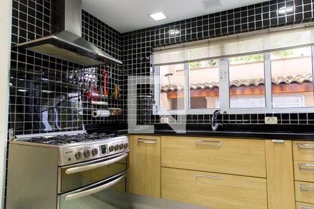 Casa à venda com 214m², 3 quartos e 3 vagasCozinha