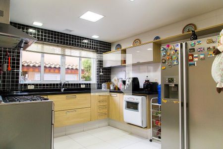 Casa à venda com 214m², 3 quartos e 3 vagasCozinha