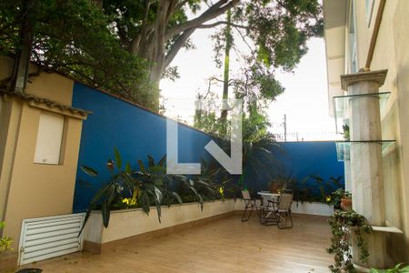 Casa à venda com 214m², 3 quartos e 3 vagasQuintal