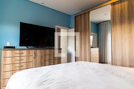 Casa à venda com 214m², 3 quartos e 3 vagasSuíte