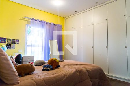 Casa à venda com 214m², 3 quartos e 3 vagasQuarto 2