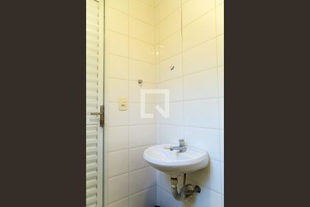 Casa à venda com 214m², 3 quartos e 3 vagasBanheiro de Serviço